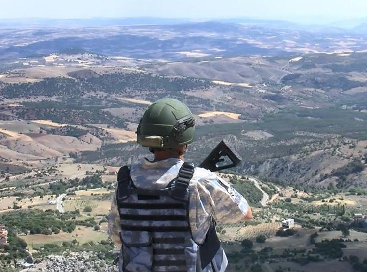 1500 rakımda bayram: Mehmetçik vatan nöbetinde