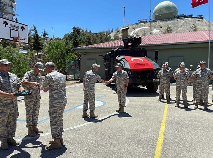 1500 rakımda bayram: Mehmetçik vatan nöbetinde