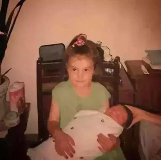 Akın Akınözünün çocukluk haline bakın İlk deneme çekimini paylaştı, gören şaştı kaldı: ÇOK TATLISIN