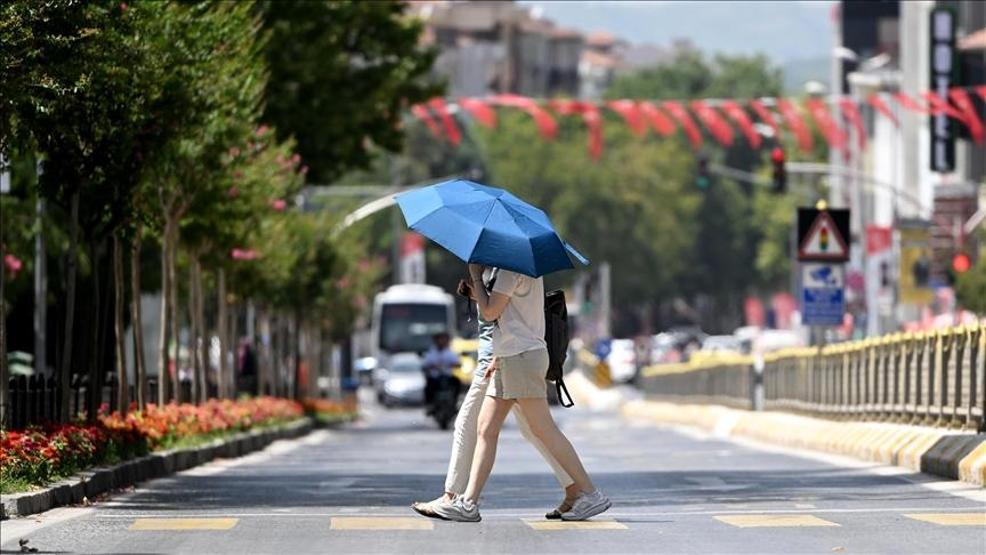 Meteoroloji uyardı: 35 derecenin üzerine çıkacak İşte bölge bölge hava durumu...