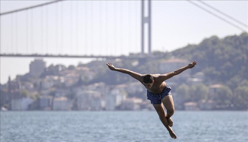 Meteoroloji uyardı: 35 derecenin üzerine çıkacak İşte bölge bölge hava durumu...
