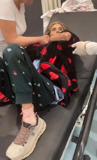29 Kiloya Düşen Nihal Candanın Hastane Odasından Fotoğrafı Ortaya Çıktı İşte Son Hali