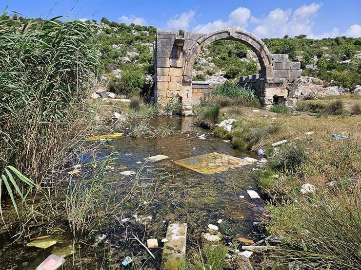 Çöplüğe dönmüştü 1800 yıllık kutsal çeşme ve kaplıca turistik alan olacak...