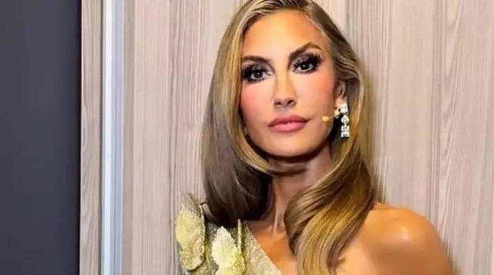 Kim der ki 46 yaşında Çağla Şıkel’den bikinili poz Fit görüntüsü dikkat çekti