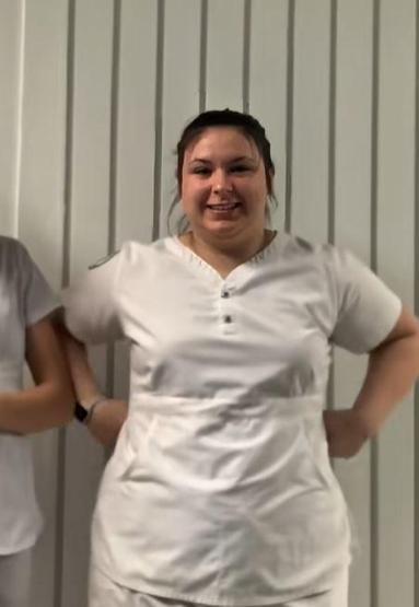 1 yılda tam 37 kilo verdi TikTok fenomeni hemşirenin zayıflama sırrı: Tok tutuyor, kas yapmaya destek oluyor