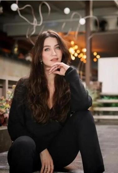 Ceren Benderlioğlu’ndan Çarpıcı İtiraf: Eşref Rüya’ya Evet Dememek Büyük Şanssızlık Olurdu
