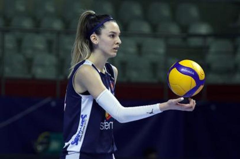 Alexia Carutasu (Alexia Karutasu) Kimdir Alexia Carutasu Nereli, Kaç Yaşında Aleksia Karutasu Hangi Takımda Forma Giyiyor