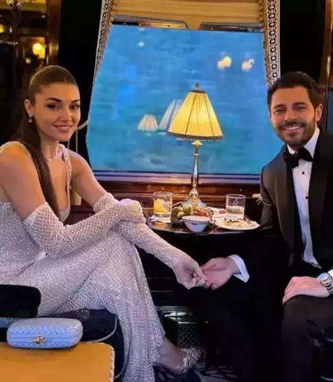 Hande Erçel ve Hakan Sabancı, Roland Garros Finalini İzledi