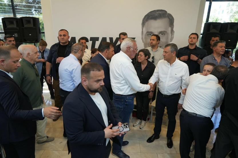 Ferdi Zeyrek için taziyelerin kabulüne başlandı