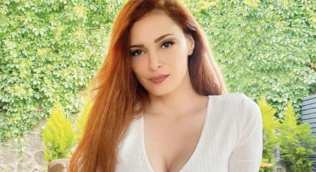 Ünlülerin güzellik sırrı ifşa oldu Aralarında kimler yok ki: Serenay Sarıkaya, Hande Erçel, Mine Tugay... Meğer parlak cildini ona borçluymuş