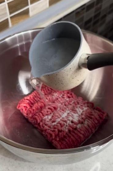150 yıllık lezzet MasterChef şampiyonu Uğur Kardaştan Balkan köftesi tarifi Meğer püf noktası buymuş