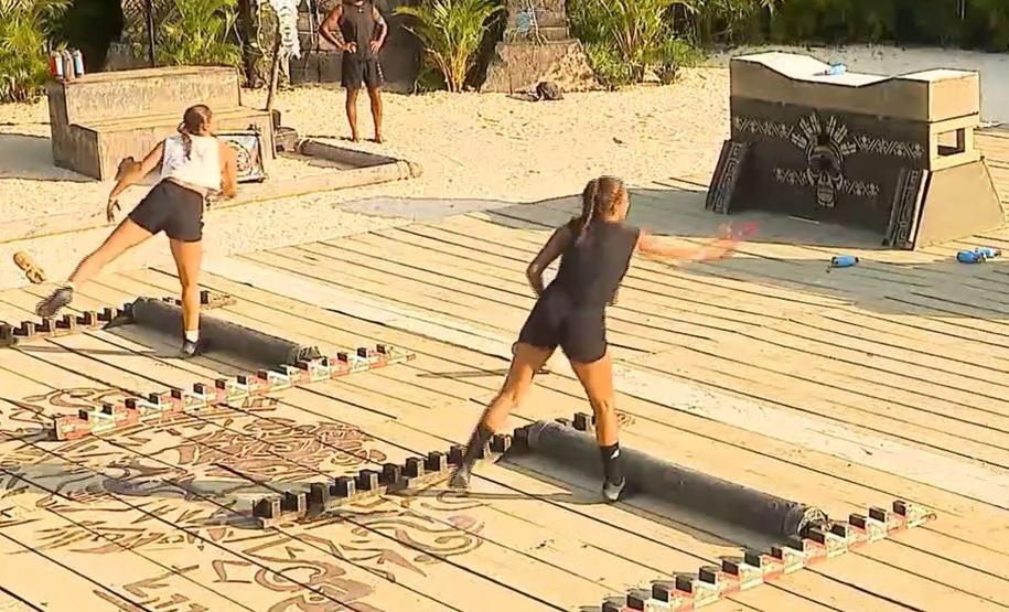Survivorda son finalistler belli oldu Ayşe, Sevgi ve Volkan oyun alanında ter döktü İşte adaya veda eden isim...