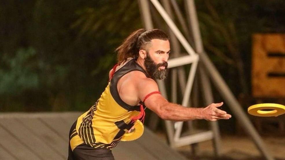 Ruhsatsız silah çetesinden Turabi çıktı Tam 43 şüphelinin yer aldığı iddianameden Survivor Turabi Çamkıran da var