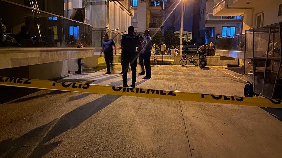 Genç kızların öfkesi kanlı bitti: 35 yaşındaki kadını bıçaklayarak öldürdüler