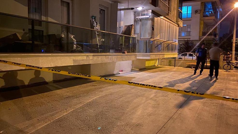 Genç kızların öfkesi kanlı bitti: 35 yaşındaki kadını bıçaklayarak öldürdüler