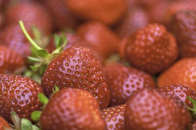 Kilosu 100 TL C vitamini, potasyum ve antioksidanlar içeriyor Ciltte kolajen üretimini destekliyor, kalp hastalığı riskini azaltıyor