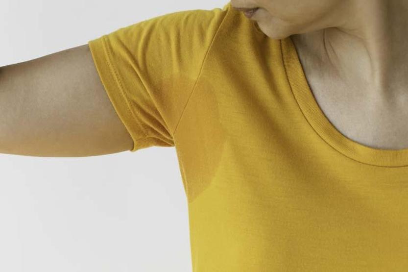 Yaz Sıcakları Aşırı Terleme Sorunu Olanlara Kabus Yaşatıyor