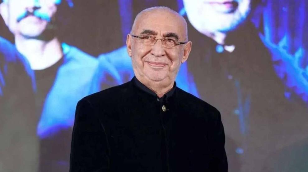 Şener Şen, 40 Yıl Sonra Tiyatroya Veda Etti Zengin Mutfağı İle Son Sahneye Çıktı