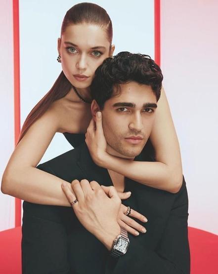 Mert Ramazan Demir ve Afra Saraçoğlu Bu Hafta da Magazin Dünyasında Zirveye Yerleşti