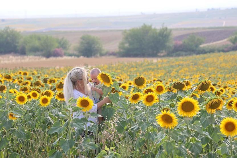 Adanada Görsel Şölen... Makinesini Alan Fotoğraf Çekmeye Koşuyor