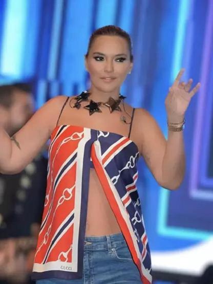 Demet Akalın minik hayranının gönlünü böyle aldı ÇINARCIKTA KIRILAN KALP, İZNİKTE ONARILDI