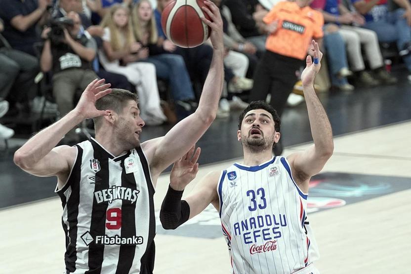 Beşiktaş, Anadolu Efes serisinde eşitliği sağladı