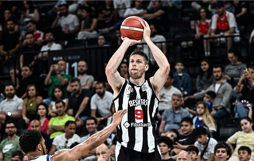 Beşiktaş, Anadolu Efes serisinde eşitliği sağladı
