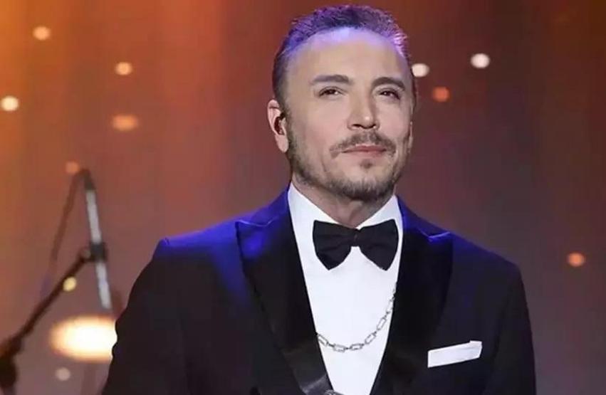 Yüzünü gerdirmişti Adeta 10 yaş gençleşti Cenk Erenin son hali gündem oldu