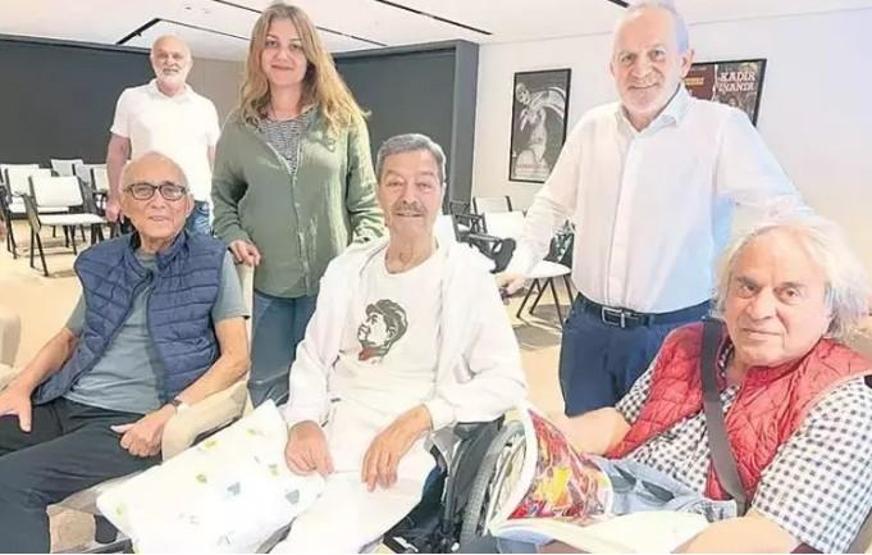 Kadir İnanır’dan Sevindiren Gelişme Sağlık Durumu İyiye Gidiyor