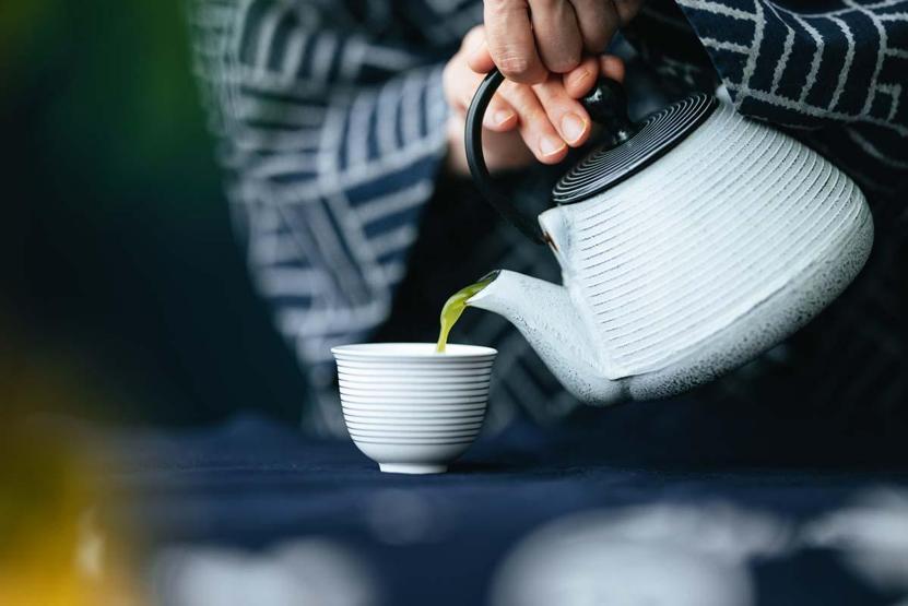 İçecek Menülerinin Yeni Trendi Sosyal Medyayı Kasıp Kavuruyor: Matcha Çılgınlığı Süper İçecek İlan Edilen Matcha Nedir, Faydaları Nelerdir Matcha Nasıl Tüketilmeli