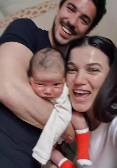 Pınar Deniz oğlu Fikret Hakanı İlk Kez Gösterdi İşte O Paylaşım