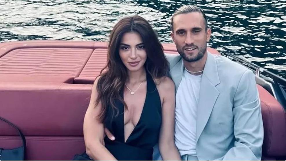 Melisa Aslı Pamuk, Oğlu ve Eşiyle Mutlu Anlarını Paylaştı Binlerce Beğeni Aldı
