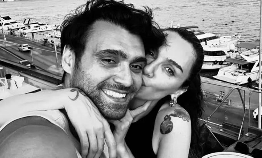 Birce Akalay ve Hakan Kurtaş’tan Tatil Paylaşımları Aşkları Gözler Önüne Serildi