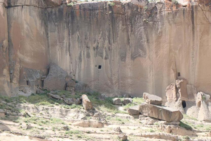 Diyadinin kalbindeki sessizlik; Meya Mağaraları