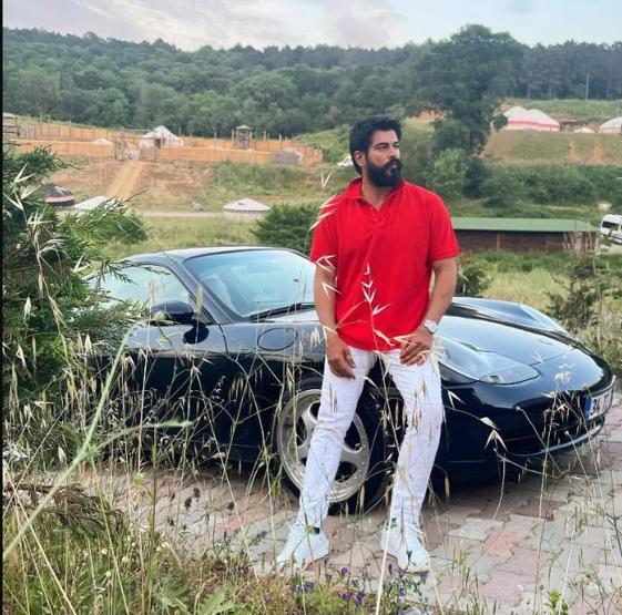 Burak Özçivitten 35 Milyon Liralık Yeni Yatırım: Porsche GT3ünü Garajına Ekledi