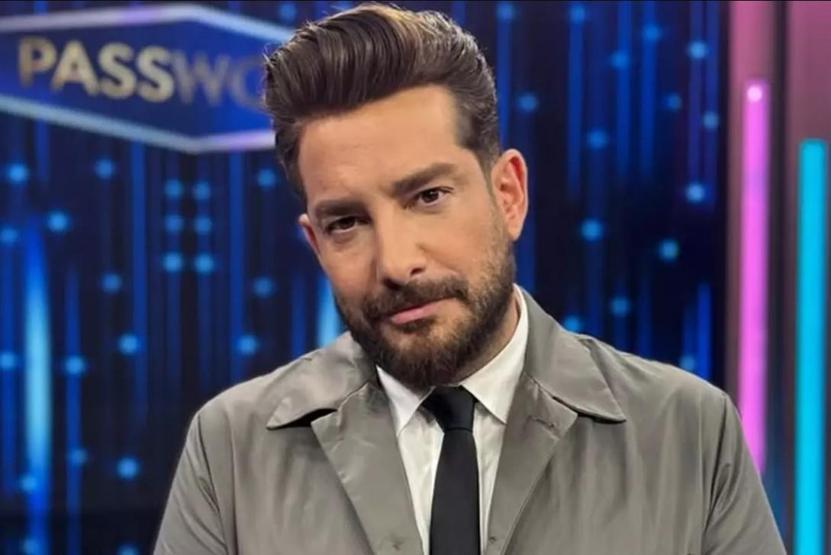 Enis Arıkan, Saç Protezine Veda Etti Yeni Görünümü Sosyal Medyada Olay Oldu