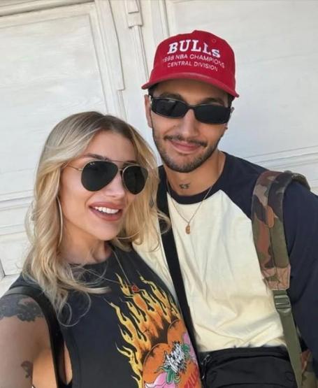 İrem Derici ve Sevgilisi Melih Kunukcu Alaçatı’da Bikinili Paylaşımlarıyla Sosyal Medyayı Salladı