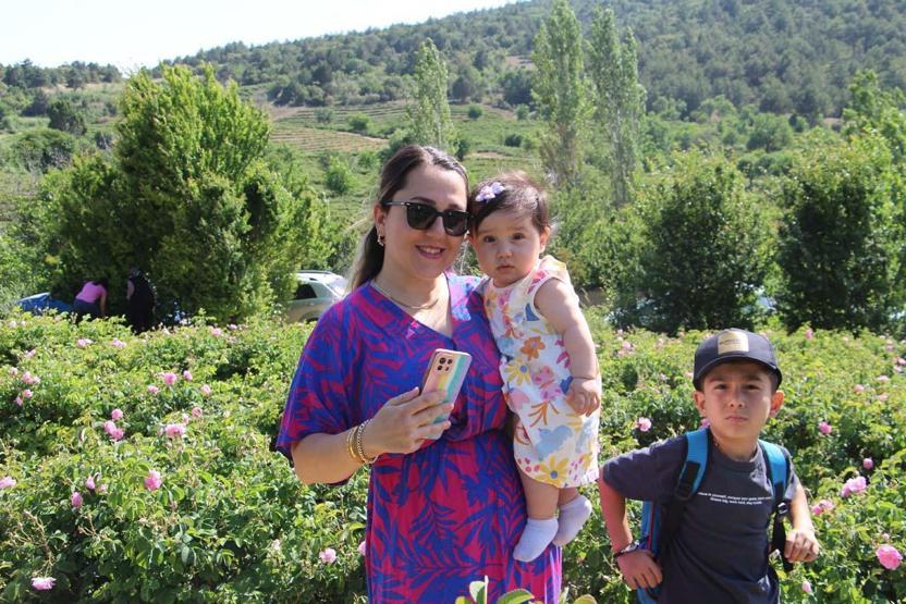 Türkiyenin Çiçek Kokulu Şehri Akın Akın Geliyorlar Tatilciler Fotoğraf Yarışına Girdi