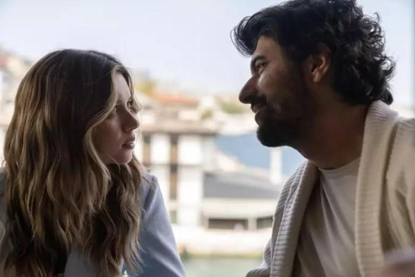 Engin Akyürek ve Afra Saraçoğlu, İstanbulun Ruhunu Anlatan Mini Dizinin Başrolünde