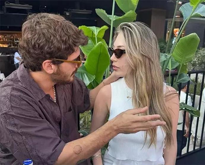 Yiğit Poyraz ile Yasmin Erbil aşka geldi Survivor sonrası hasret gideriyorlar