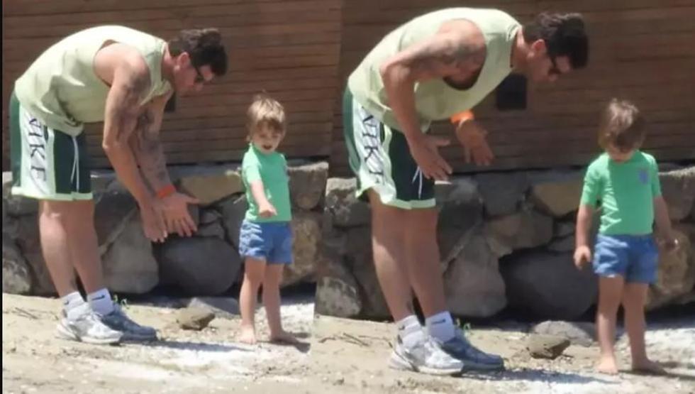 Kıvanç Tatlıtuğ ve Oğlu Kurt Efenin Plajda Eğlenceli Anları