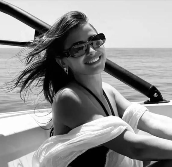 Hazal Çağlar ve Samet Akaydından Nişan Sonrası Romantik Tatil