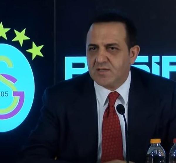 Galatasaray Başkanı Dursun Özbek resmen açıkladı: Hakan Çalhanoğlu...