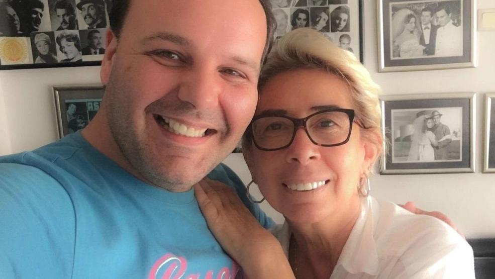 Bir Demet Tiyatronun yönetmeni Sevgi Birsel hayatını kaybetti Yılmaz Erdoğan ve Demet Akbağdan taziye mesajı
