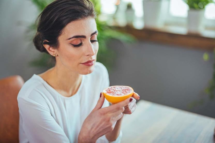 Dikkat Bu Belirti Alzheimer ve Parkinsonun İlk Sinyali Olabilir Hastalık Burnumuzun Dibinde