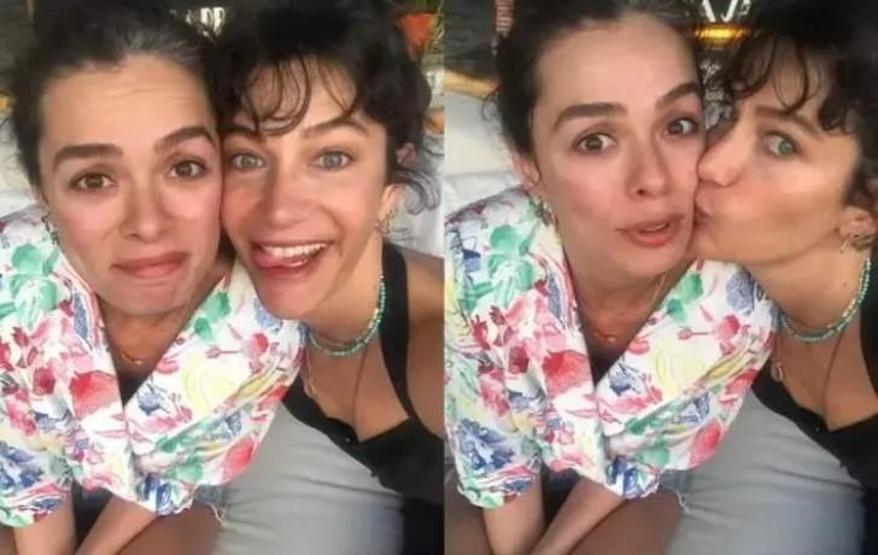 Berrak Tüzünataç ve Özge Özpirinçciden Bodrumda Keyifli Deniz Pozu