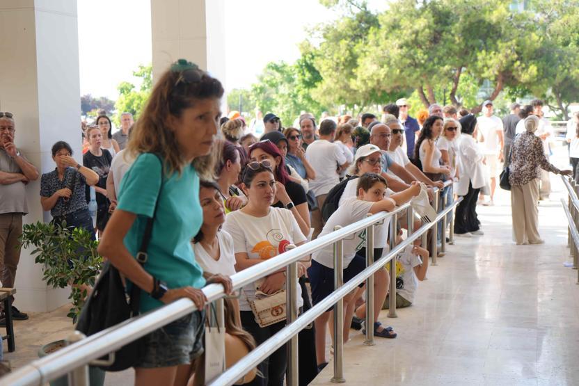 Antalya YKSde son dakika heyecanı: Takısı yüzünden sınavı kaçırdı, maraton gibi sınav günü