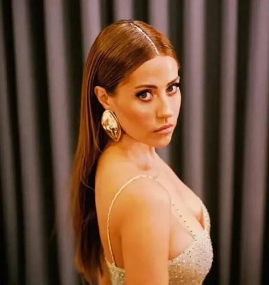 Derya Uluğ’dan Çarpıcı Anoreksiya Açıklaması: Bir Dilim Ekmek İçin Dua Ediyordum