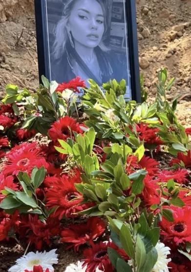 Nihal Candan toprağa verildi Kız kardeşi Bahar Candan ve annesinin yürek burkan feryadı