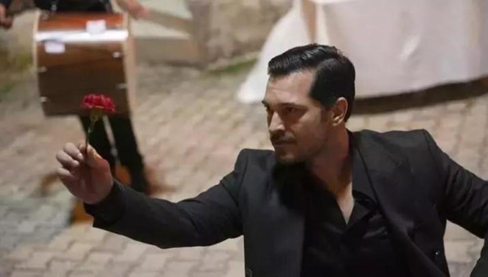 Soluğu orada aldı Çağatay Ulusoy, Bulgaristan vatandaşı oldu